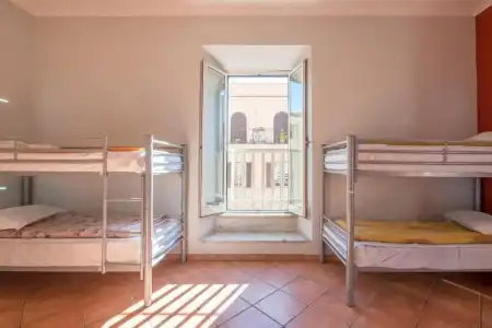 Alessandro Palace & Bar - Hostel - 50