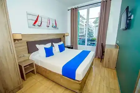 Hôtel Parisien - 91