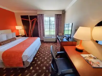 Howard Johnson by Wyndham Pasadena - 19