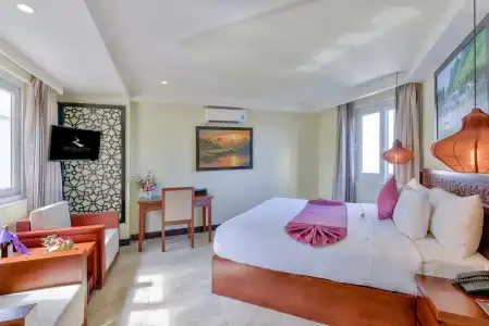 River Suites Hoi An - 57