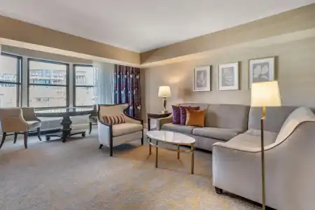 Omni Shoreham - 122