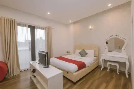 Ngan Pho Studio & - 141