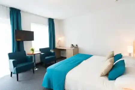 Hotel - 35