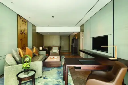 Sheraton Grand Hangzhou Binjiang - 1