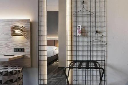Moxy Duesseldorf South - 5