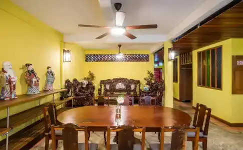 Banthat Thong Hostel - 15