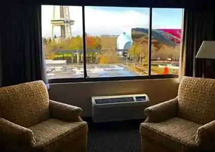 Rooftop~Space Needle & Seattle Views~Walkable - 49