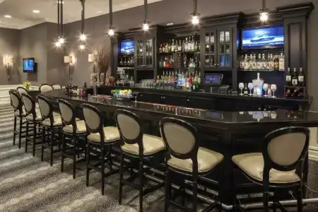 The Manhattan Club - 33