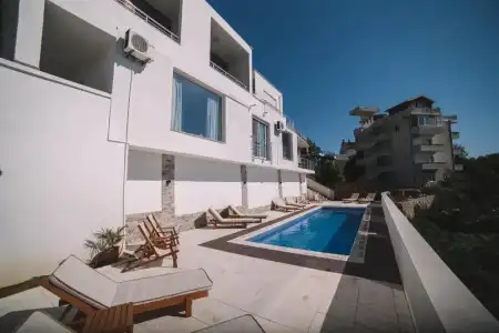 Belvedere Apartments - 44
