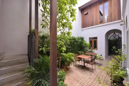 Neighbor Phuthon - 13
