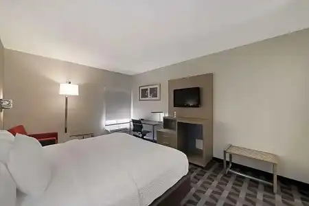 Quality Inn & Suites Irving DFW Airport South - 70