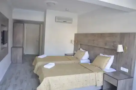 Delfi & Spa - 33