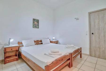 Pavlos Place - 111