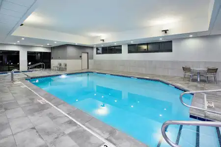 Hampton Inn Sioux Falls - 33