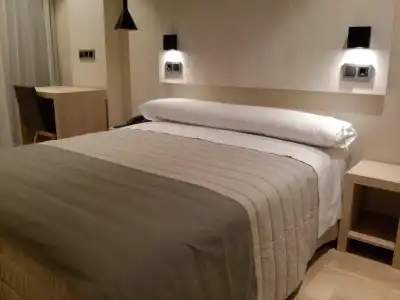 Bilbao Plaza - 8