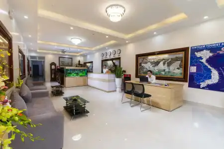 Luxury Airport & Spa - 1