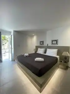 Zoumis Residence - 192