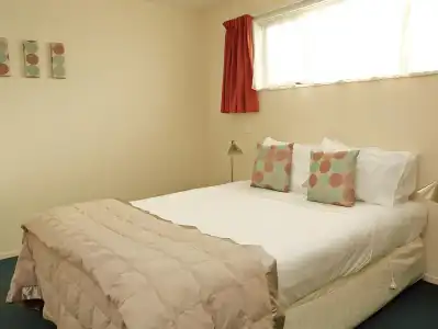 Bavarian Motel - 4