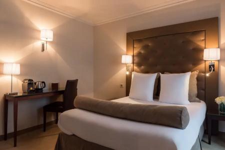 Hôtel Saint Cyr Etoile - 100