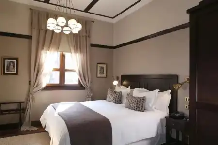 Boutique Castillo Rojo - 78
