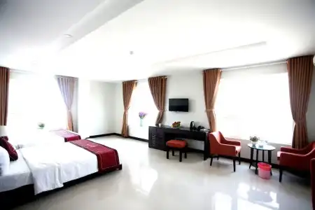 Huong Son - 25