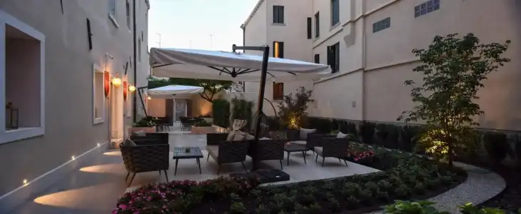 Santa Croce Boutique - 38