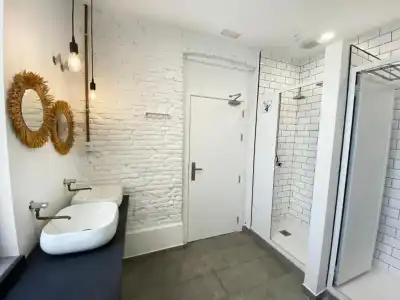 ECO Hostel - 33