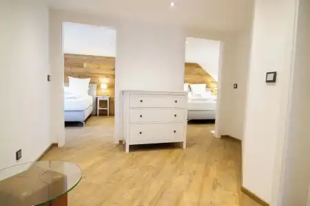 Schiefer Suite & Apartments - 81