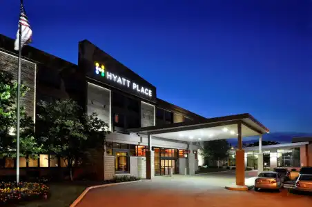 Comfort Suites Milwaukee West - 0
