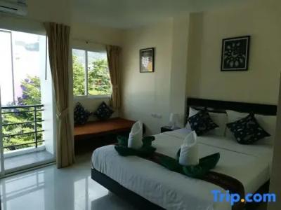 Island Patong Beachfront Apartments - 65