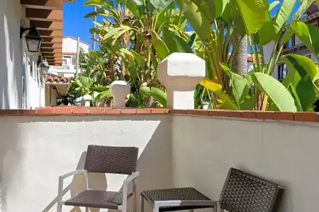 Courtyard by Marriott Old Town - 41
