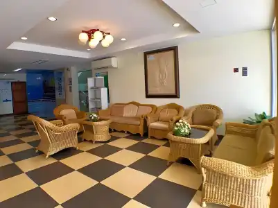 Trat Center - 17