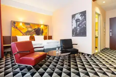 Premier Inn Köln City Mediapark - 15