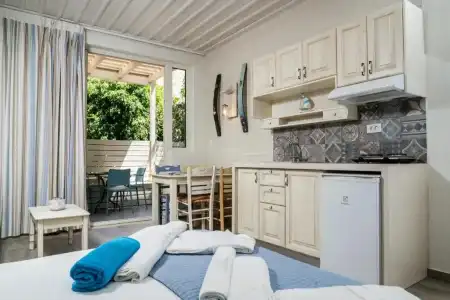 Rhoe Seaside Apartments - 97
