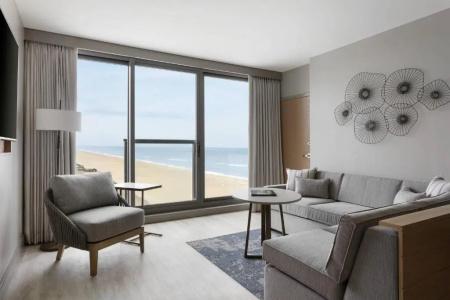 Marriott Virginia Beach Oceanfront Resort - 54