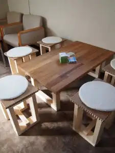 328 Hostel & Lounge - 12