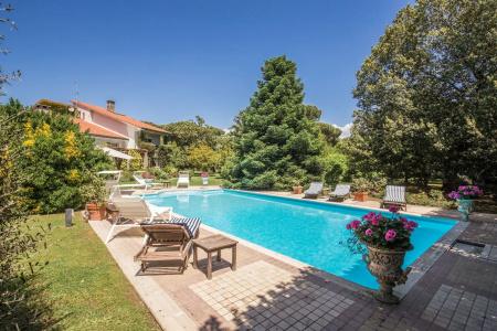 La Gaura Guest House - 13