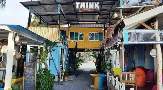 Think & Retro Cafe Lipa Noi Samui - 42