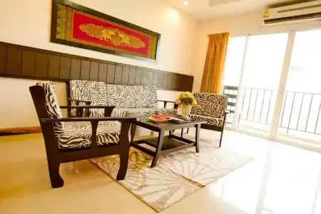Sinsuvarn Airport Suite - 11