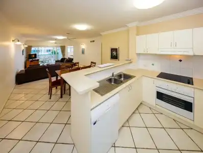 City Terraces Cairns - 45