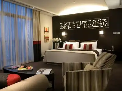 Address Montgomerie - 6