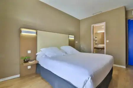 Amirauté - 4