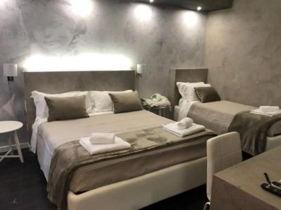 Four Rivers Suites in Rome - 43