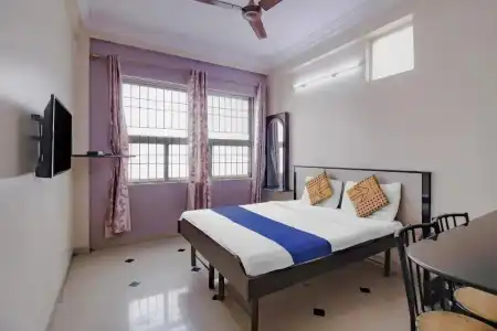 Royal Regency Lodge - 31