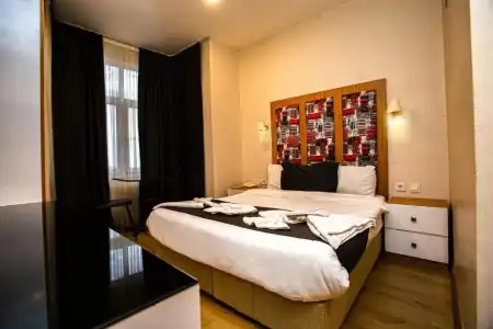 La Pazza Suites - 36