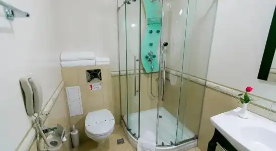 AllureInn and Spa - 7