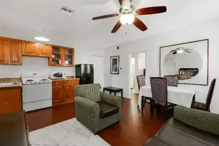 Hollywood Beachs - 44