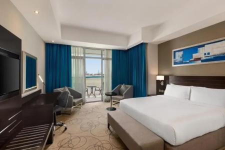 Ramada by Wyndham Dubai Barsha Heights - 40