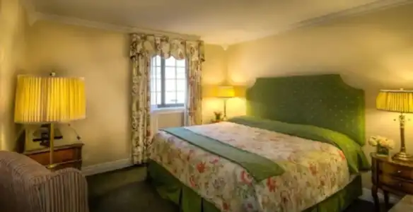 Red Coach Inn - 27