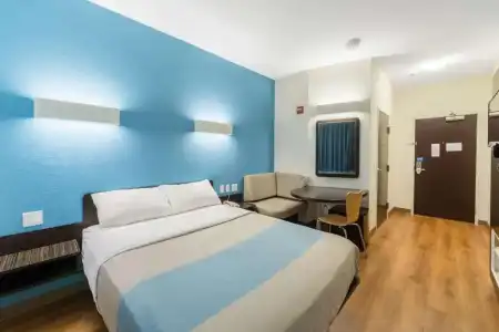 Motel 6 Laredo, TX - Airport - 70